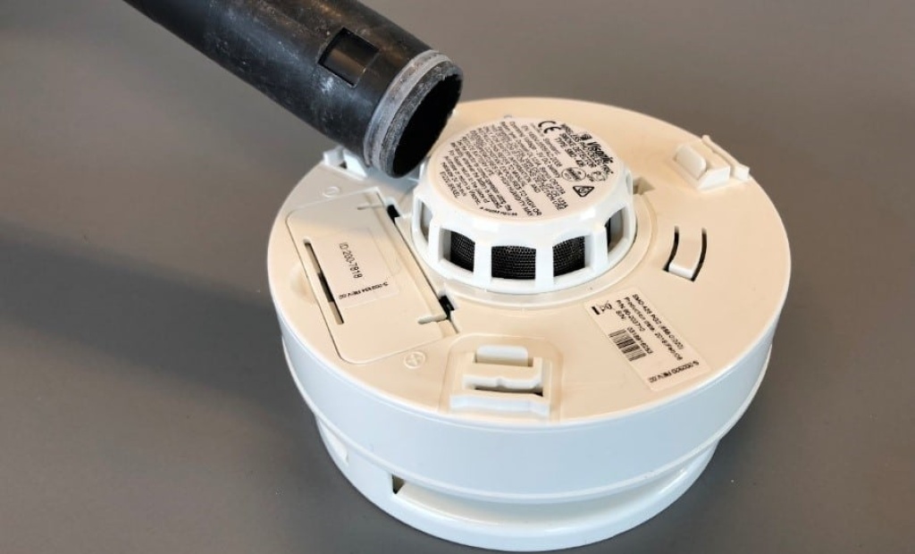 Rengör din rökdetektor regelbundet så presterar den på topp